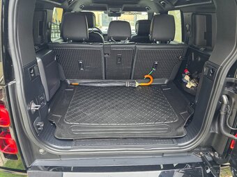Land Rover Defender X-DYNAMIC HSE - 15