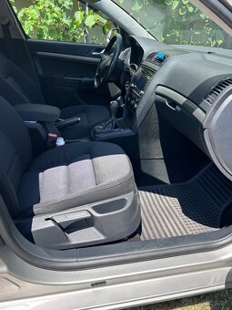 Skoda octavia 2 1,8tsi - 15