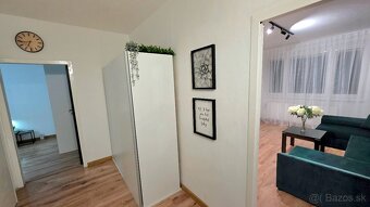 Na prenájom 2 izbový moderný byt BLÍZKO CENTRA - 15