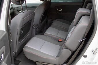 Renault Mégane Scénic - 15