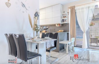 ✨ Štýlový 4-izbový bungalov s bazénom len 10 km od Bratislav - 15