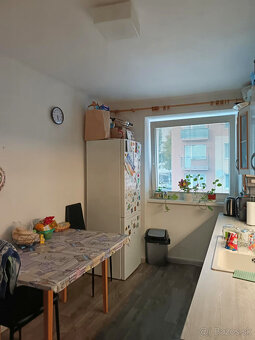 Predaj 3 izbový tehlový byt s balkónom, 78 m2 centrum Brezno - 15