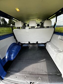 Predám Volkswagen caravelle LONG 2.0tdi 75kw 2012 8miestny - 15