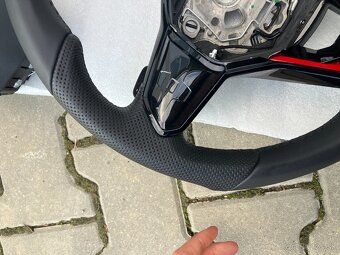 volant kůže DOTYK MULTI s řazením VW GOLF VIII GTI - - 15