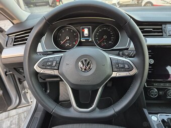 Volkswagen Passat 1.5 TSi 110kw DSG 2019 LED DPH - 15