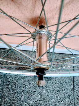 Kolesa -cestný bicykel - 15