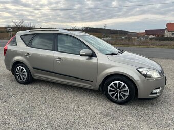 Predám KIA CEED SW 1.6 cvvt 92kw STK, EK do 2027 - 15