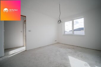 ALL PERFECT|Výnimočný rodinný dom v slepej ulici v Galante n - 15