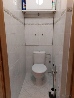 PREDAJ - 2 izbový byt 55 m2, ulica Royova, Piešťany - 15