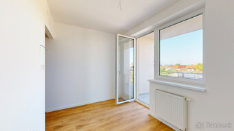 POSLEDNÝ 2-izbový byt s priestrannou loggiou v projekte Poli - 15