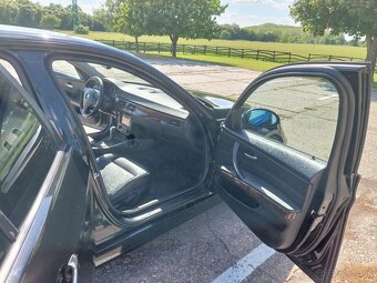 BMW Rad 3 E90 320d (120kW) Automat - 15