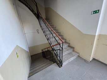 PREDAJ – Rodinný dom s veľkým potenciálom priamo v centre P - 15