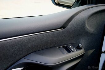 TOYOTA YARIS 1.5 DYNAMIC FORCE - PREDAJ AJ NA SPLÁTKY - 15