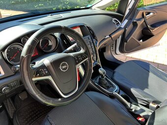 Predám Opel Astra j ST 1.4 turbo 103kw B14NET - 15