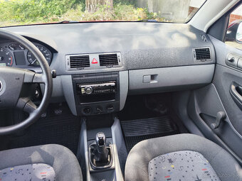 Škoda Fabia 1.2 HTP Classic - 15