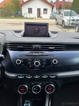 Alfa Romeo Giulietta 1.6 JTDm Šport = 196531km, 2011 = - 15