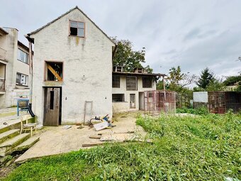 NA PREDAJ DVOJPODLAŽNÝ RODINNÝ DOM V SKALICI, ul. Bajanova - 15