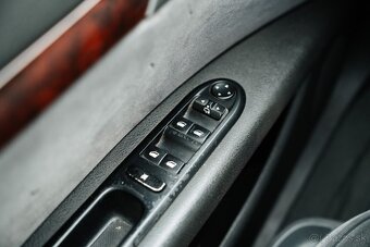 Peugeot 407 SW 2.0 HDi - 15