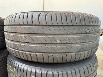 Originál Audi letná sada 235/45 R18 - 15