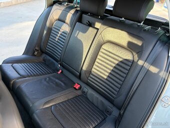 Volkswagen Passat 2.0 TDI Variant - 15