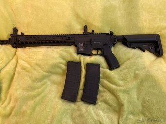 Airsoft vybava AAP01 a AR15 - 15