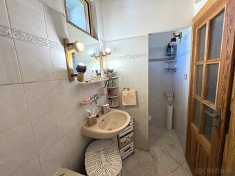 NA PREDAJ: ŠTÝLOVÁ MUROVANÁ CHALUPA, TEMEŠ, PRIEVIDZA - 15