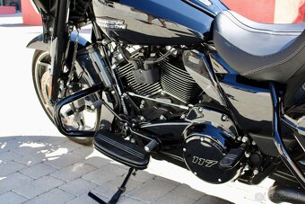Harley Davidson street glide - 15