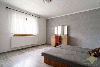 REZERVOVANÉ - Exkluzívny predaj rodinného domu v obci Jelšov - 15