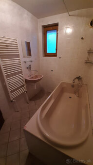 PRENÁJOM zariadenú garsónku Žarnovica o výmere 24 m2. - 15