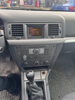 Vectra  combi1,9 cdti 88kw 1200 km dojazd - 15