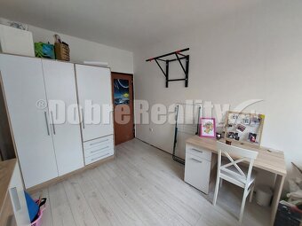 Kompl. prerobený a zariadený 3-i. byt,ul. Žarnova, Prievidza - 15