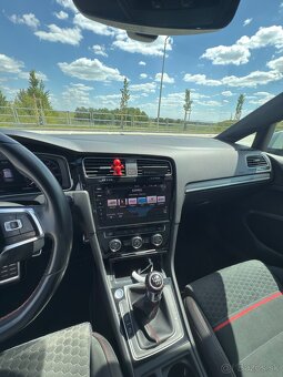 Predám Volkswagen golf gti - 15