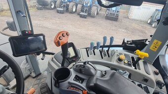 Predám traktor New Holland T7.250 - 15