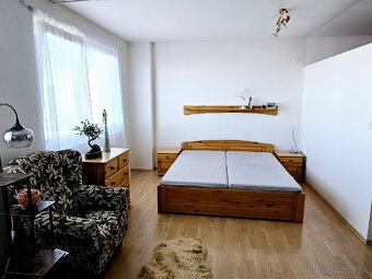 Na predaj vkusne zariadený, priestranný (58,73 m2) byt - 15