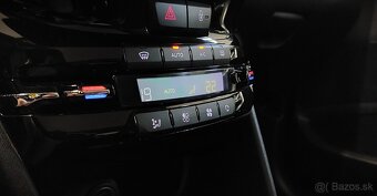 Peugeot 2008 1.2 PureTech Allure, Automat, Panorama, Kamera - 15