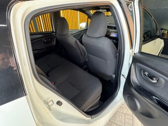 Toyota Yaris 1.5 Hybrid Selection e-CVT - 15