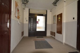 Na predaj veľký 2-izbový byt s moderným dizajnom - 15