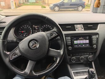 Škoda Octavia Combi 2.0 TDI 110kw Business - 15