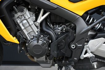 Honda cb 650 F ABS r. 2017 - 14 tis. km - povod SK - 15