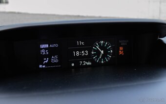 Subaru Forester 2.0D-S CVT 4x4 automat - 15