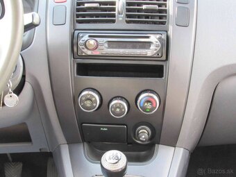 Hyundai Tucson 2.0 - 4x4 - MAJITEĽ - splátka 99,-€ - 15