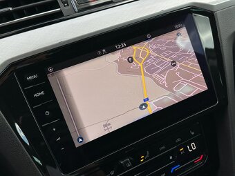 Volkswagen Passat Variant 2.0 TDi DSG - 15