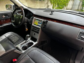 Ford Flex 3.5L V6 - 15