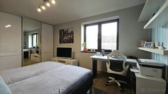 Moderný priestranný 4-izbový rodinný dom v obci Malý Lapáš - 15