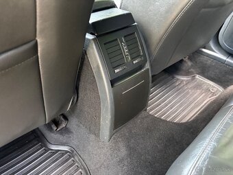 Skoda Octavia Scout 2.0tdi 103kw 6q 4x4 Alcantara navi xenon - 15