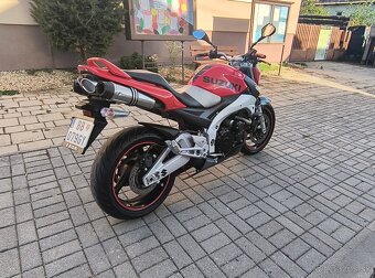 Suzuki GSR 600 - 15