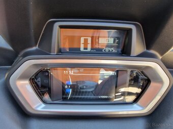 Yamaha X-Max 125 (2023) Tech-Max "možný úver" - 15