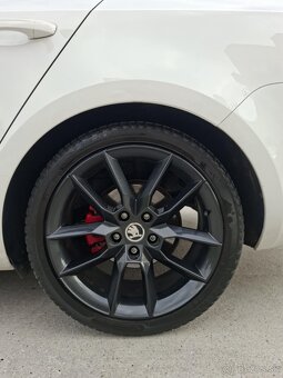 Škoda Octavia RS 2.0 TDI Challenge edition  M6  135kw - 15
