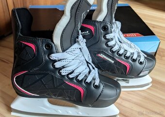 KORČULE NA ĽAD - 15