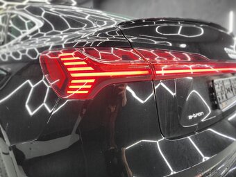 Audi e-tron 55 quattro S line - 15
